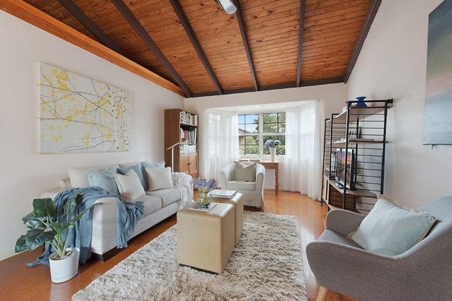 Kenmore Hills Home - do you need part styling on a shoestring